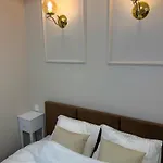Apartmán Golden Eden Wieniawska - Ogrod Saski - Wanna W Sypialni, W Samym Centrum, Nowoczesny Apartamentowiec *